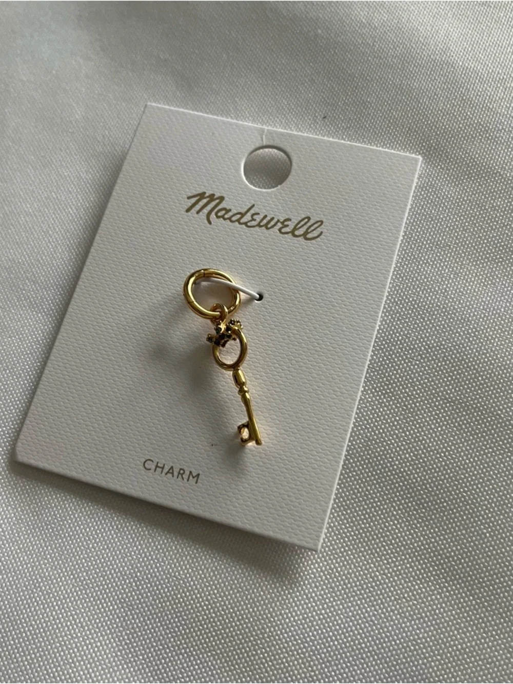 Madewell Skeleton Key Antique Gold Plated Brass Jewelry Charm One Size NWT - Picture 3 of 8